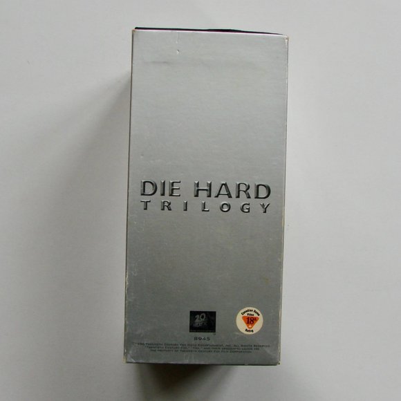 Die Hard Trilogy VHS Movie Box Set Bruce Willis Samuel L Jackson Collectible - Picture 5 of 10